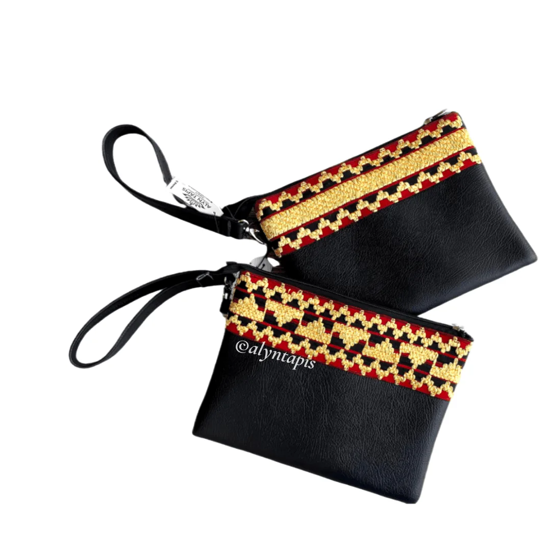 Pouch kartu berbahan kulit sintetis hitam dengan motif sulaman tapis benang emas, dilengkapi slot kartu dan ruang penyimpanan serbaguna.
