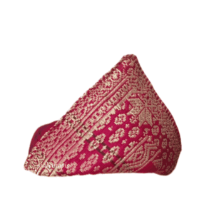 Kiket pria berbahan kain sungkit khas Lampung dengan variasi ikat belakang, desain elegan siap pakai dari Alyn Tapis.