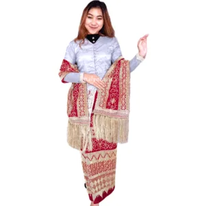 Kain tapis merah marun eksklusif dengan sulaman tapis benang emas premium khas Lampung