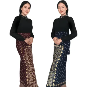 Kain lilit tapis batik dengan tali di kedua sisi, ringan dan praktis digunakan, khas Lampung