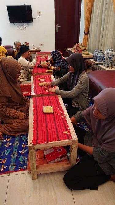 Kelompok pengrajin tapis Lampung